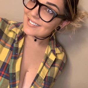 Meet your Posher, Vanessa